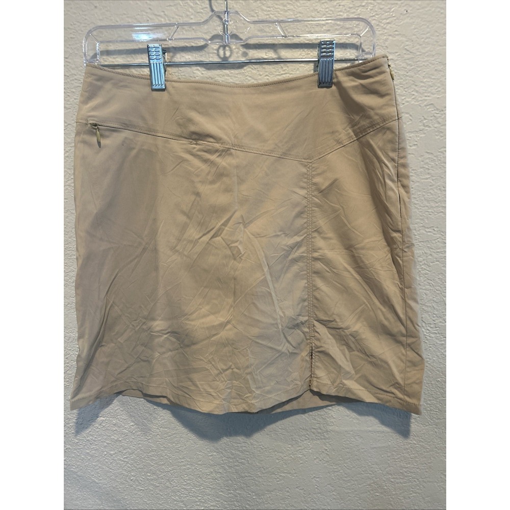 Patagonia Beige Hiking Skort with A Zippered Pocket Size 6
